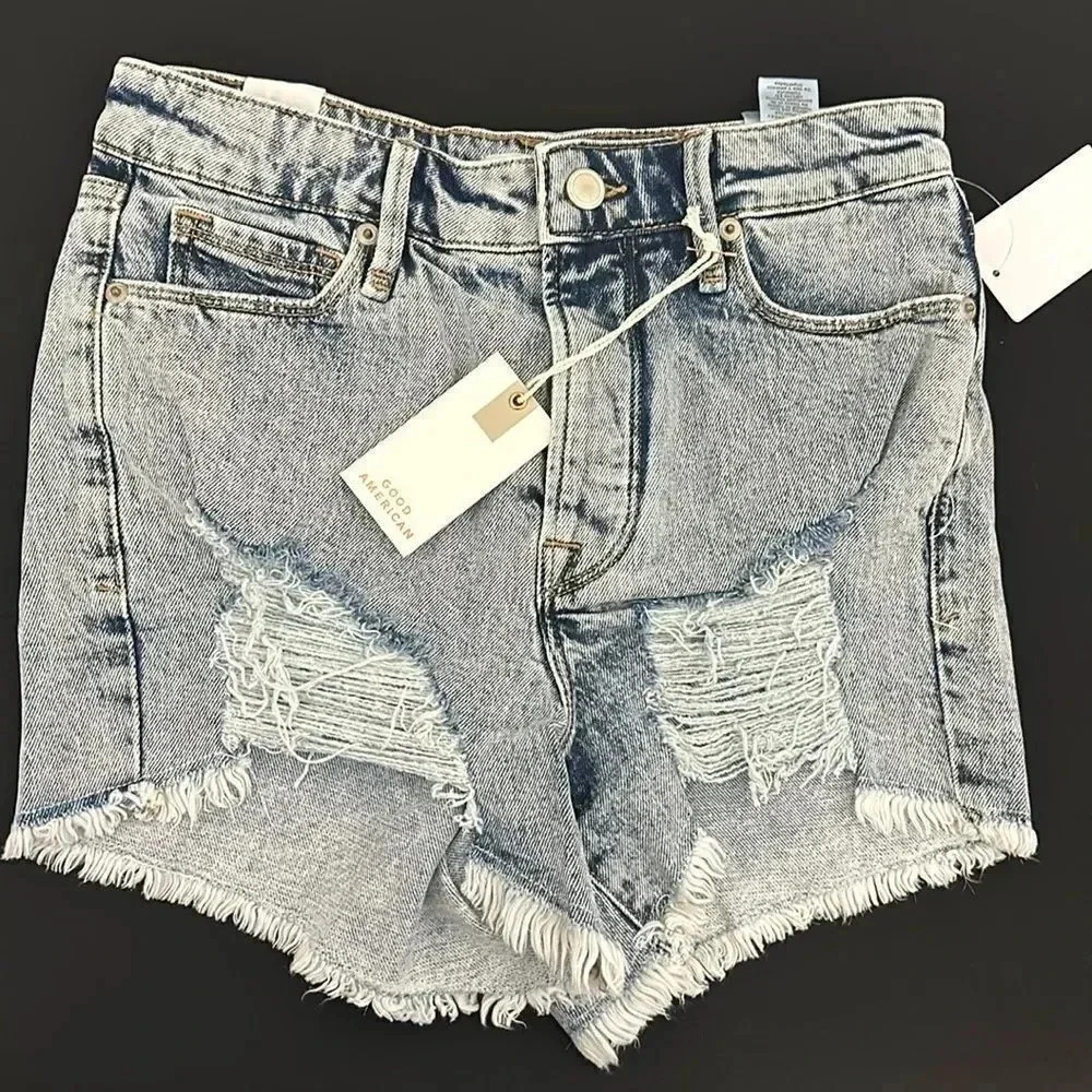 NWTs Good American Jean Bombshell Shorts Size 2/26‎
